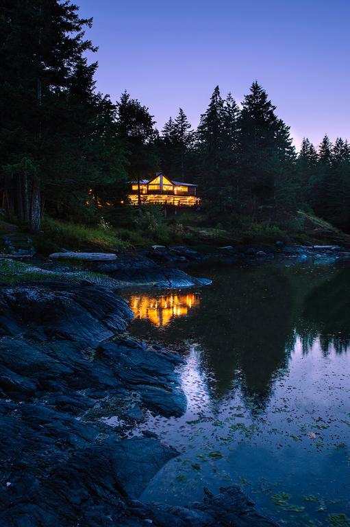 Gowlland Harbour Resort Heriot Bay Buitenkant foto