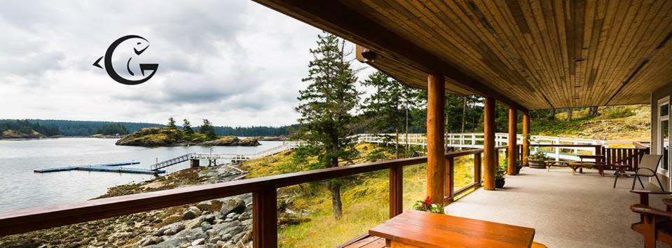 Gowlland Harbour Resort Heriot Bay Buitenkant foto