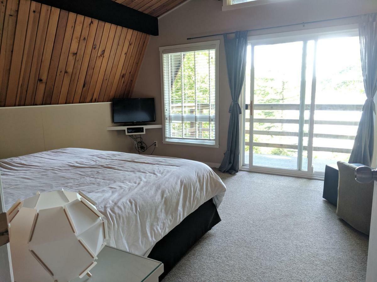 Gowlland Harbour Resort Heriot Bay Buitenkant foto