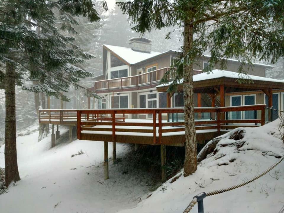 Gowlland Harbour Resort Heriot Bay Buitenkant foto